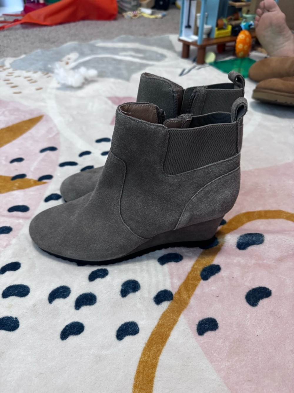 Caslon Suede Wedge Ankle Boot - Taupe